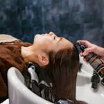 Gloss für Haare: Glanz, Farbauffrischung, Pflege erklärt